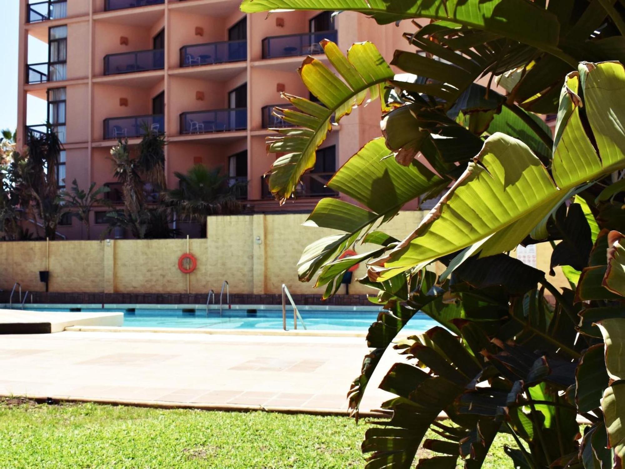 Luminoso Apartamento De 3 Dormitorios A Pie De Playa En טורמולינוס מראה חיצוני תמונה